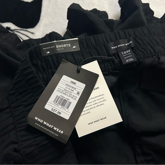 NWT Who What Wear Ruffle Shorts Size 16W - Picture 3 of 4